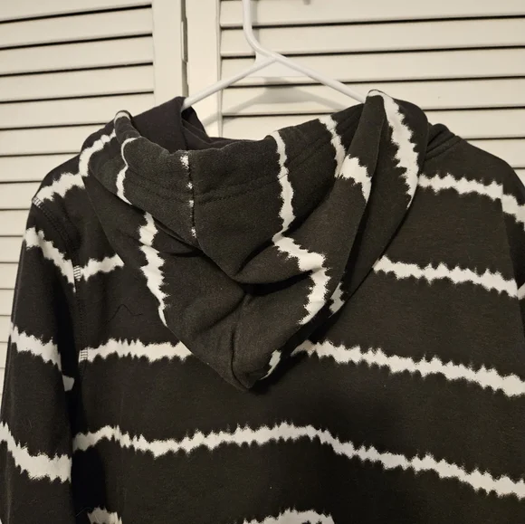 Stranger Things Hoodie NWT - Picture 5 of 8